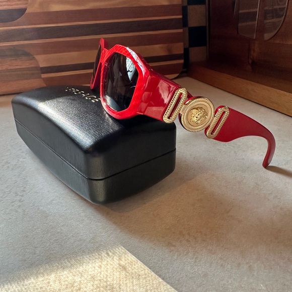 Versace Medusa Biggie Sunglasses - VE4361 - Picture 3 of 5